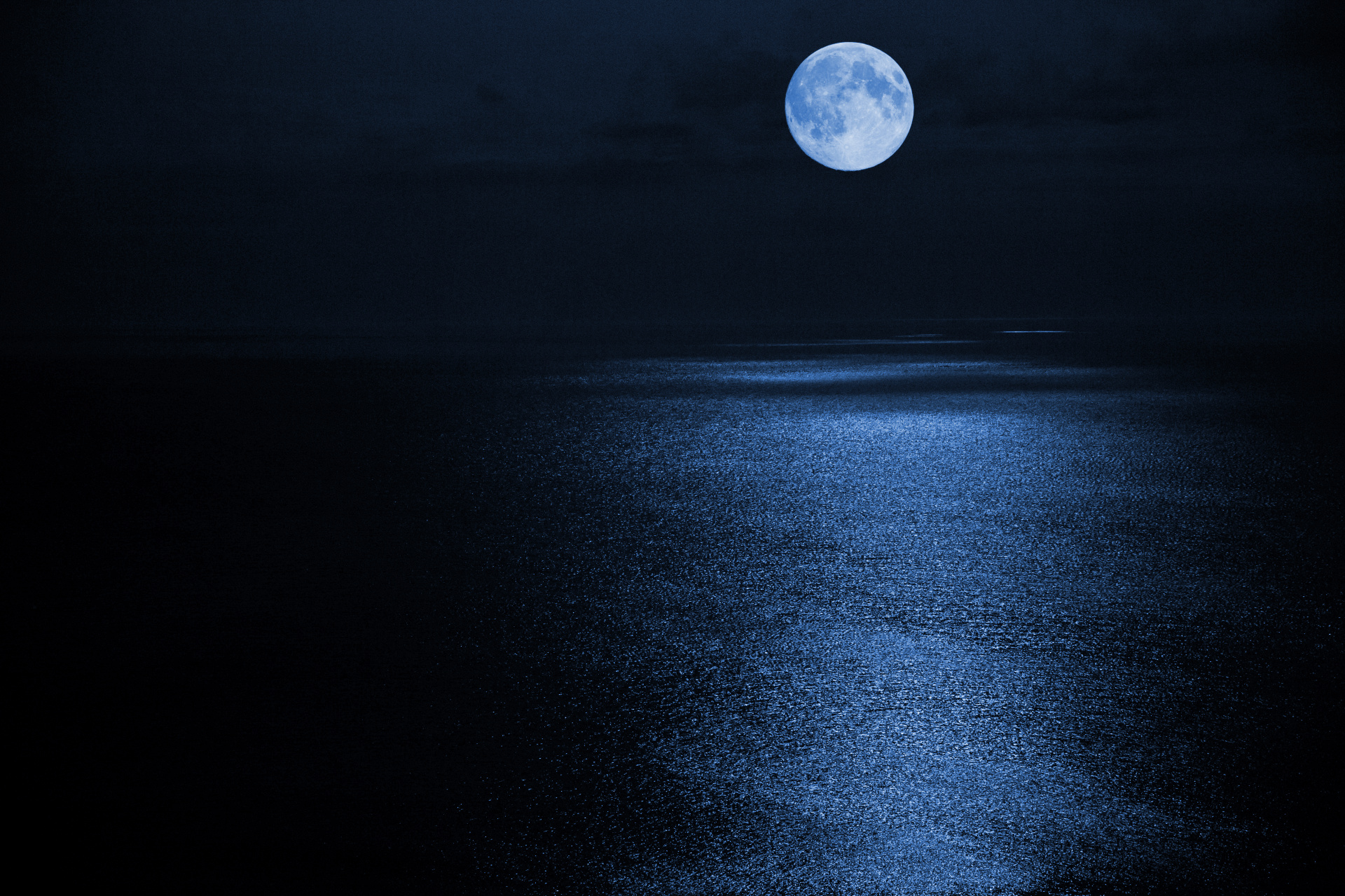 Ночь с луной 4. Лунная ночь. Ночная Луна. Ночь Луна. Лунный свет.